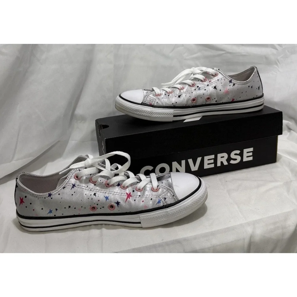 Converse‎ Juniors Girl's Stars Multicolor Sneakers Size 6